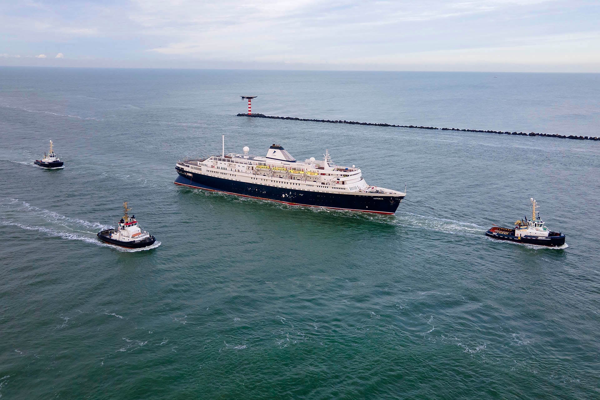 astoria-cruiseschip-dji-155